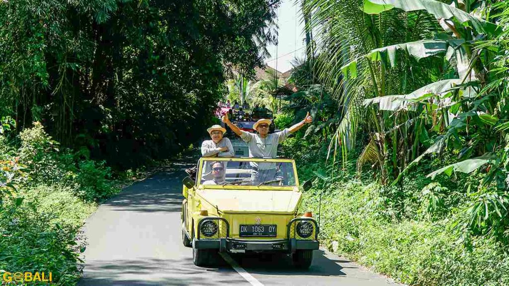 Pelita Air - Naik Vw di Bali