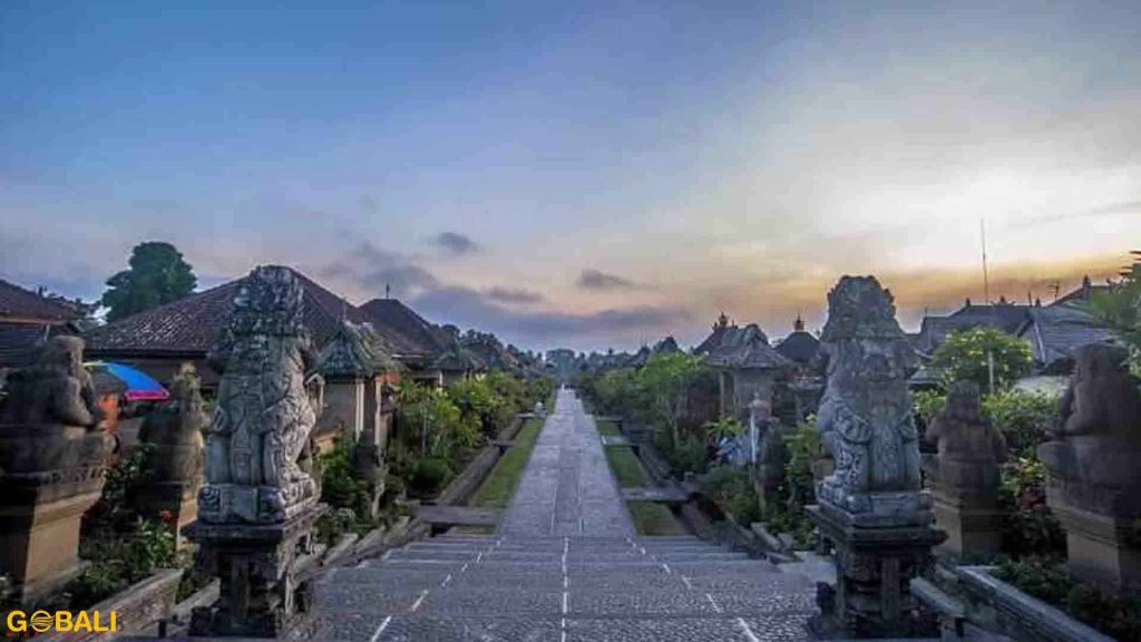 Suasana asri Desa Adat Penglipuran Bangli sebagai tujuan study tour di Bali.
