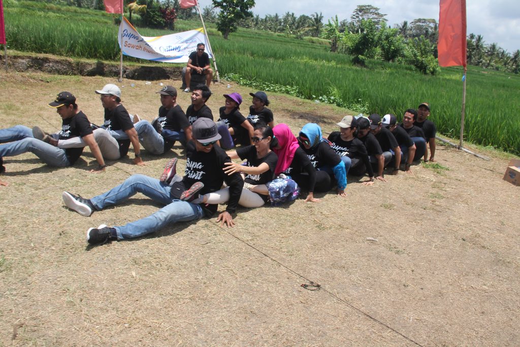 Permainan Dragon Race untuk membangun kekompakan dan koordinasi kelompok
